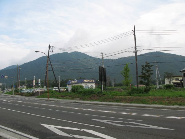 西湖・河口湖の北の稜線