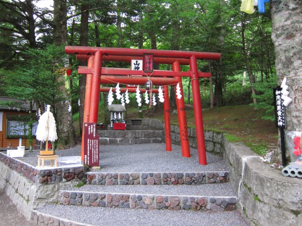 山神社奥宮(2)