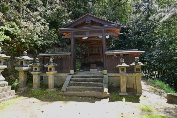 白山神社(1)