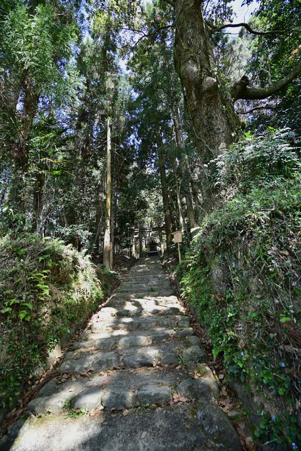 貴船神社