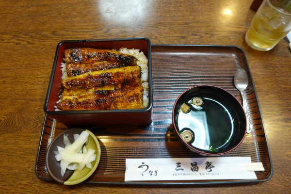 １日目の夕食(2)：うな重