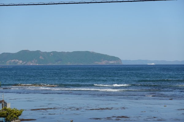 海岸線からの函館山