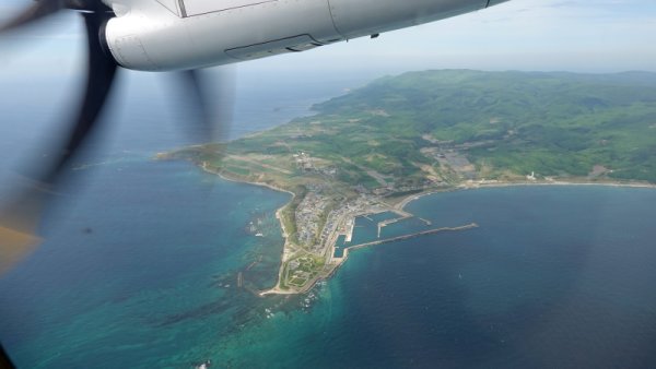 JAL2891便の機内から：奥尻島青苗地区