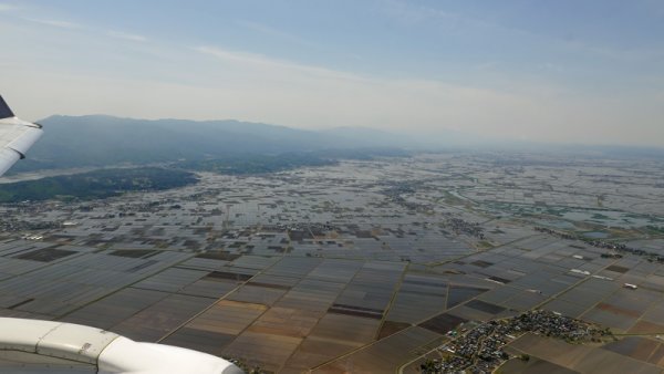 JAL2872便の機内から：米どころ新潟