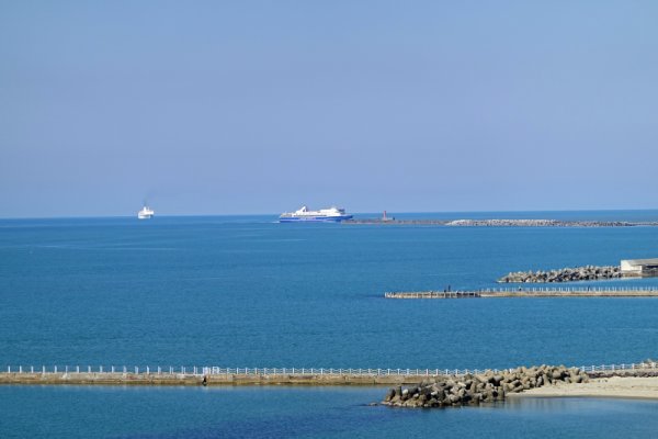 日和山展望台：海岸