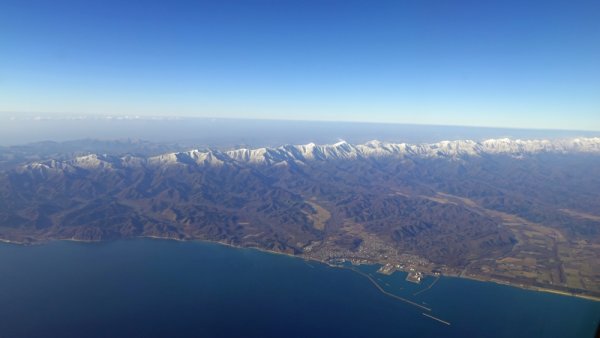 JAL573の機内から(2)：十勝港沖