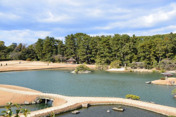 岡山後楽園(8)：沢の池