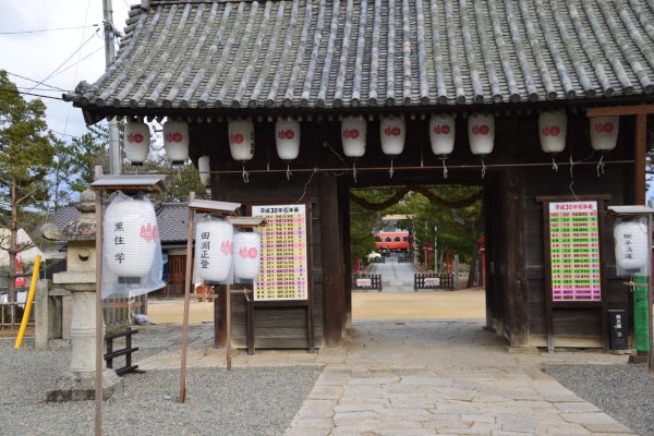 吉備津彦神社(7)：隋神門と吉備津線