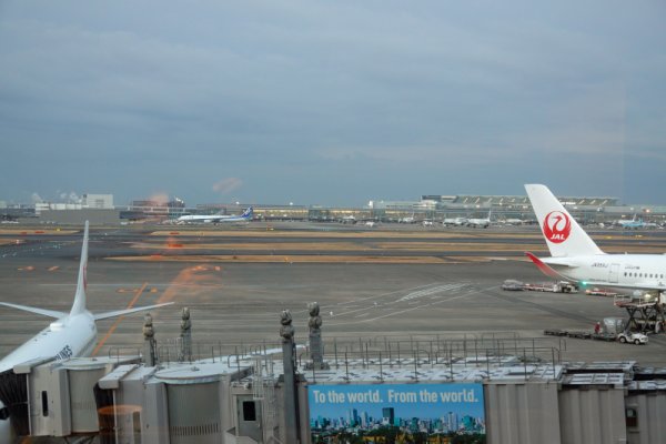 羽田空港ＪＡＬラウンジ