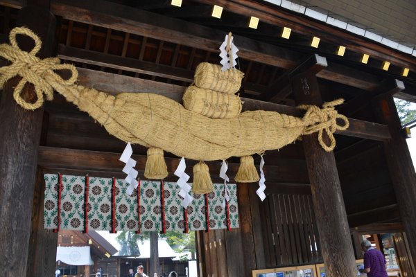 北海道神宮(4)：神門のしめ縄