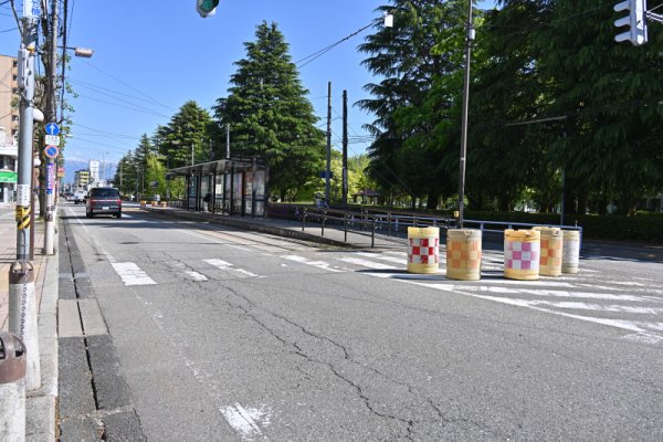市内電車：富山大学電停