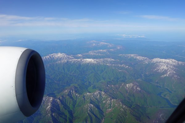 JAL183便の機内：伊吹山地