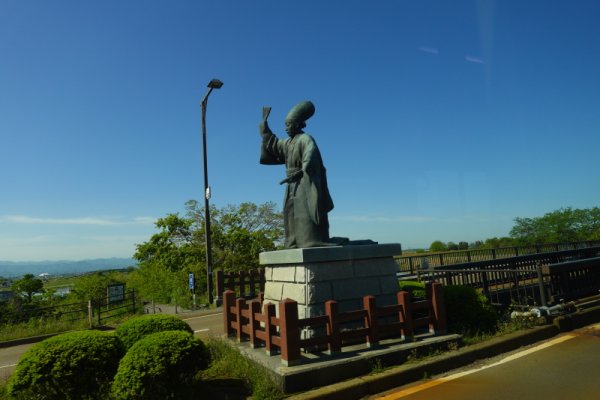 浮柳新橋の弁慶像