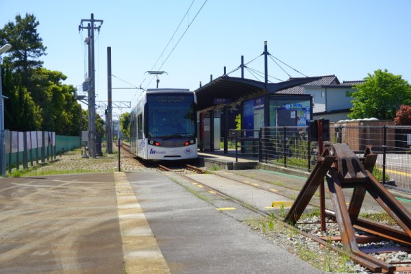 市内電車：岩瀬浜電停