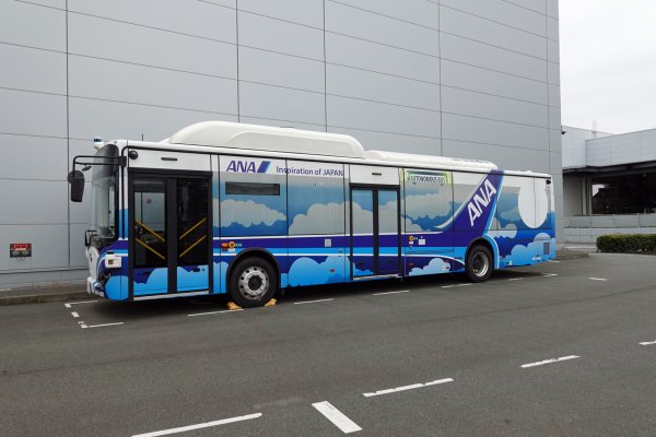 羽田空港(10)：自動運転バス