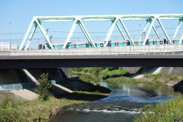 鉄：横浜市営地下鉄鉄橋