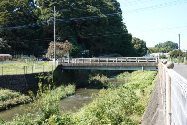 道：関山橋
