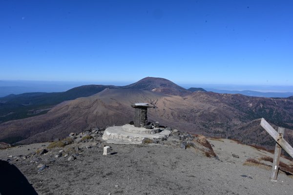 高千穂峯山頂(4)