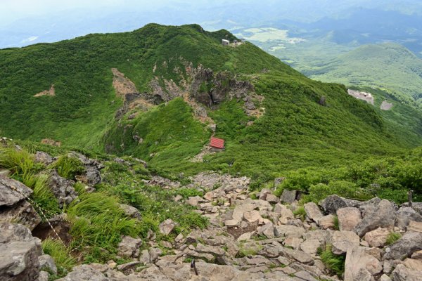 一気に登り下を見る