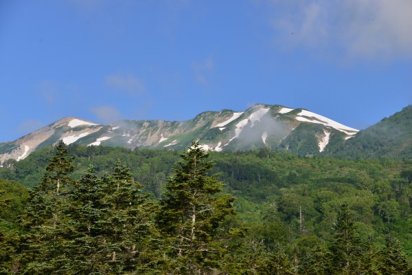 栂池ロープウェイ乗り場から