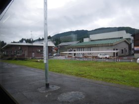 越後須原駅<