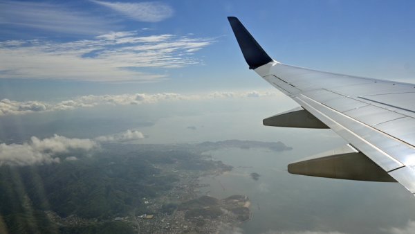 JAL201便：三河湾に出る