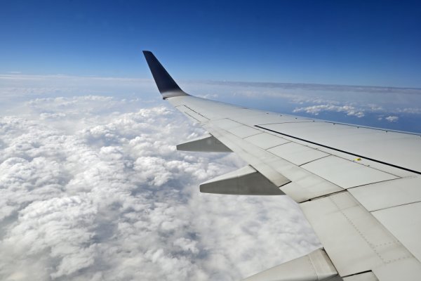 JAL201便：雲の上に