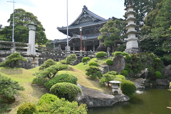 豊川稲荷：妙厳寺庭園