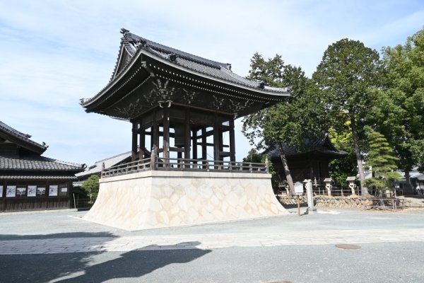 豊川稲荷：鐘楼堂
