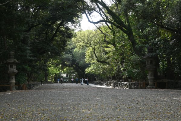 熱田神宮：参道