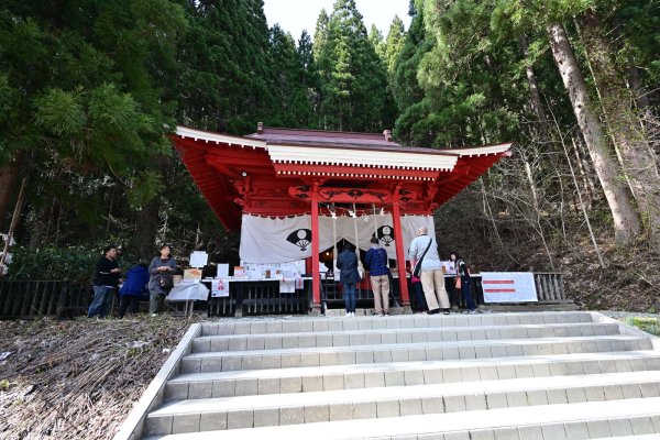 御座石神社(3)