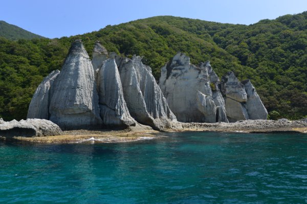 仏ヶ浦：奇石の連続