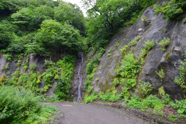 乱岩の滝