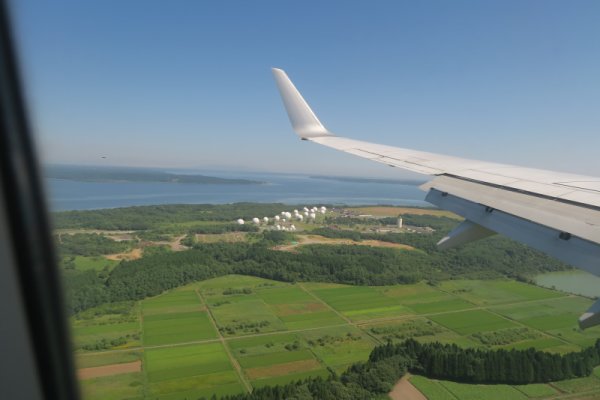 JAL155の機内から：米軍基地