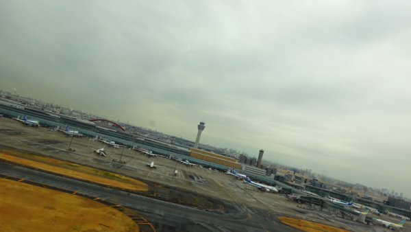 ＪＡＬ305便：離陸