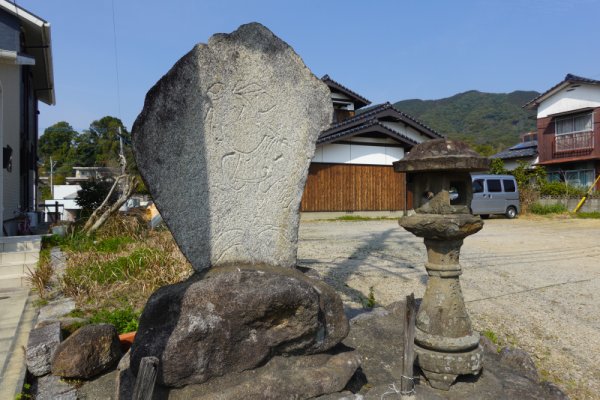 恵比寿神と石灯籠