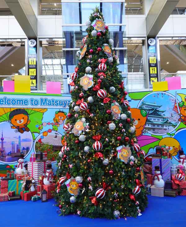 松山空港：クリスマスツリー