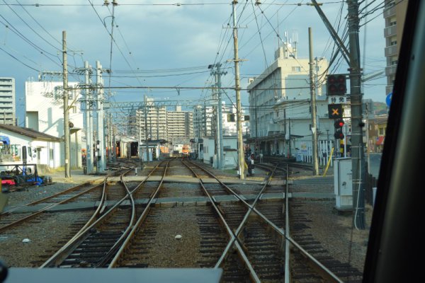 伊予鉄：古町電停の手前