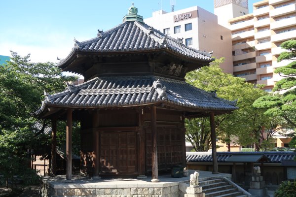 東長寺(3)：六角堂