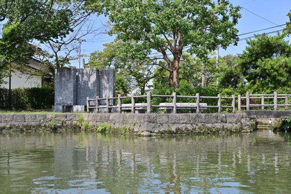 水郷柳川の川下り(18)：檀一雄文学碑