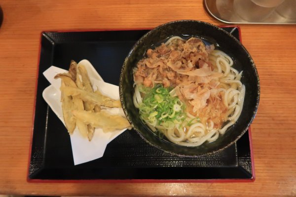 昼食：博多うどん