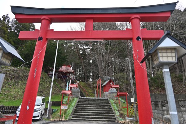 上湯川稲荷神社：鳥居