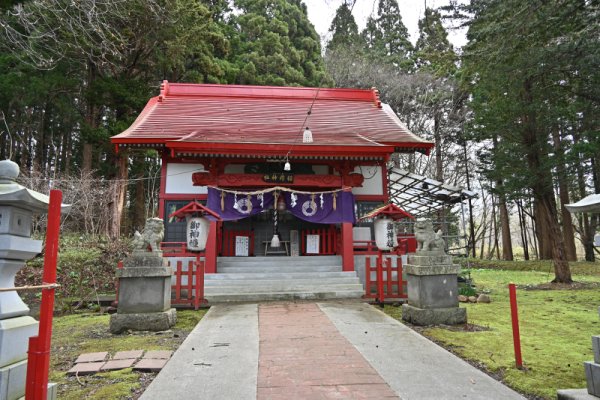 上湯川稲荷神社：拝殿