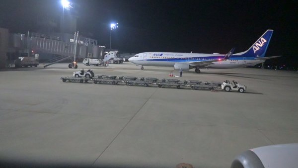 JAL266便：プッシュバック開始