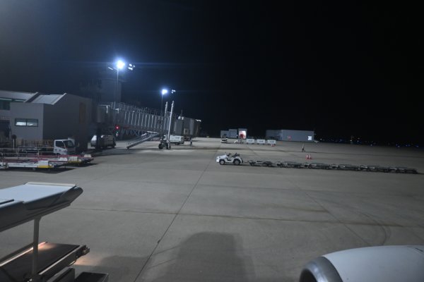 JAL266便：搭乗して