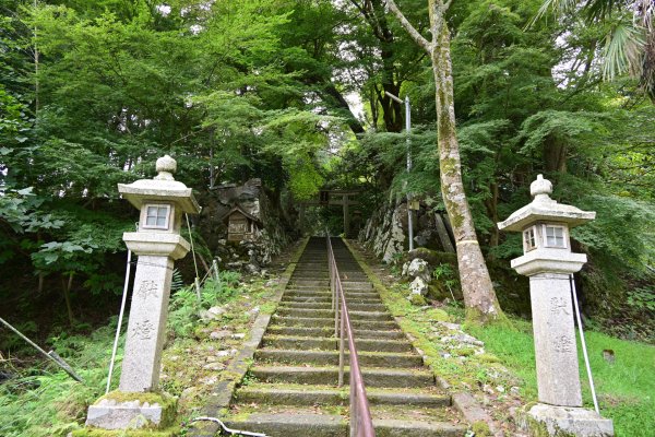 白石神社(2)