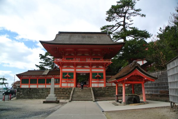 日御碕神社：楼門