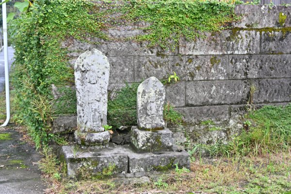 志布志武家屋敷(4)：石仏