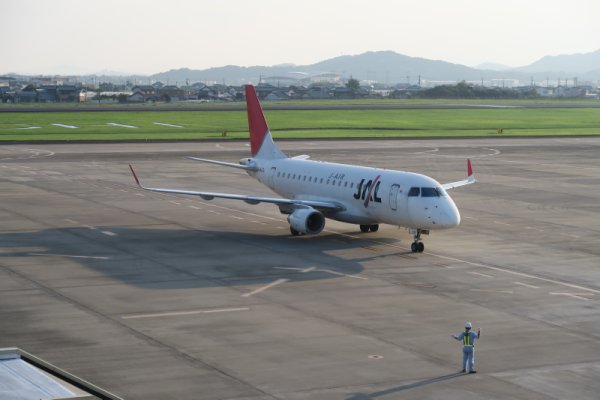 高知龍馬空港：J-AIR