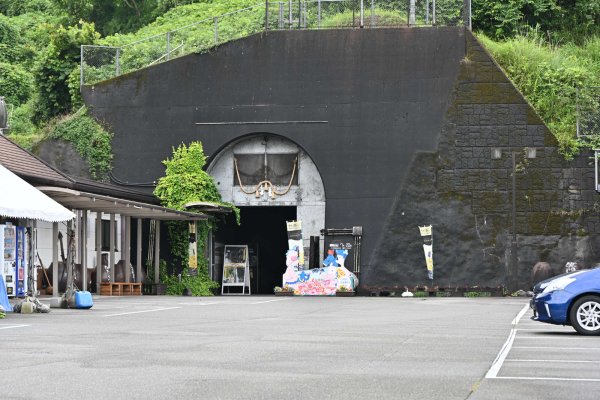 トンネルの駅(3)